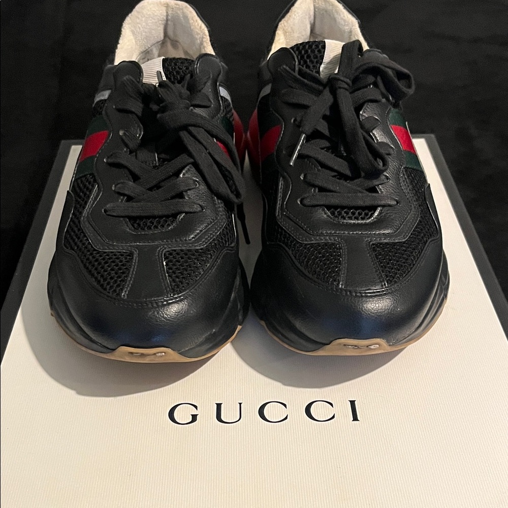 Gucci Men's Black and Red Sneakers